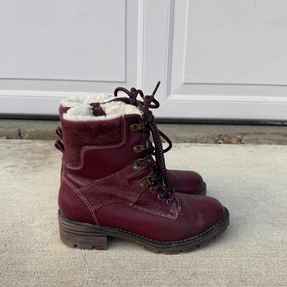 COLLÈGE "OXBLOOD" LEATHER & SUEDE BOOTS